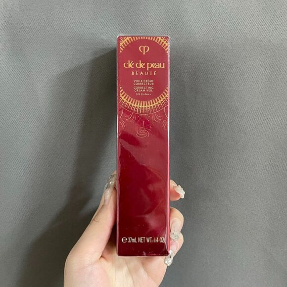 Cpb Red Limited Edition Long Tube Isolation 37ml